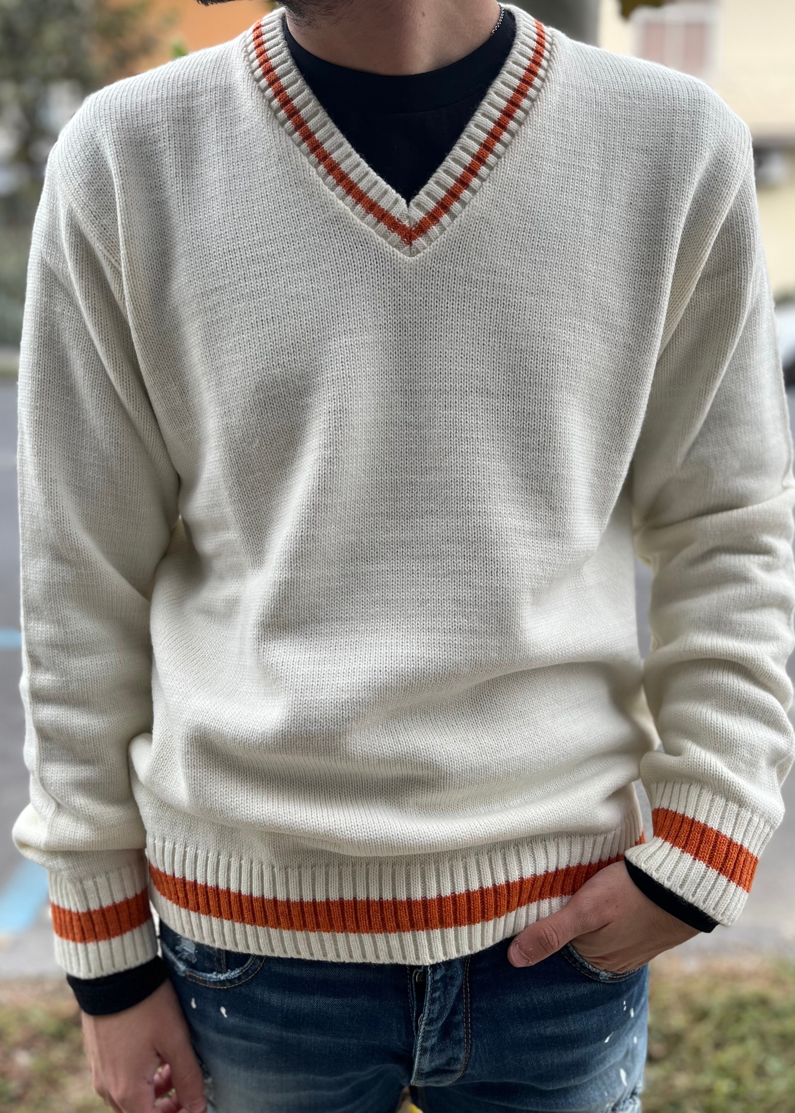 MAGLIA LANA SCOLLO V A640