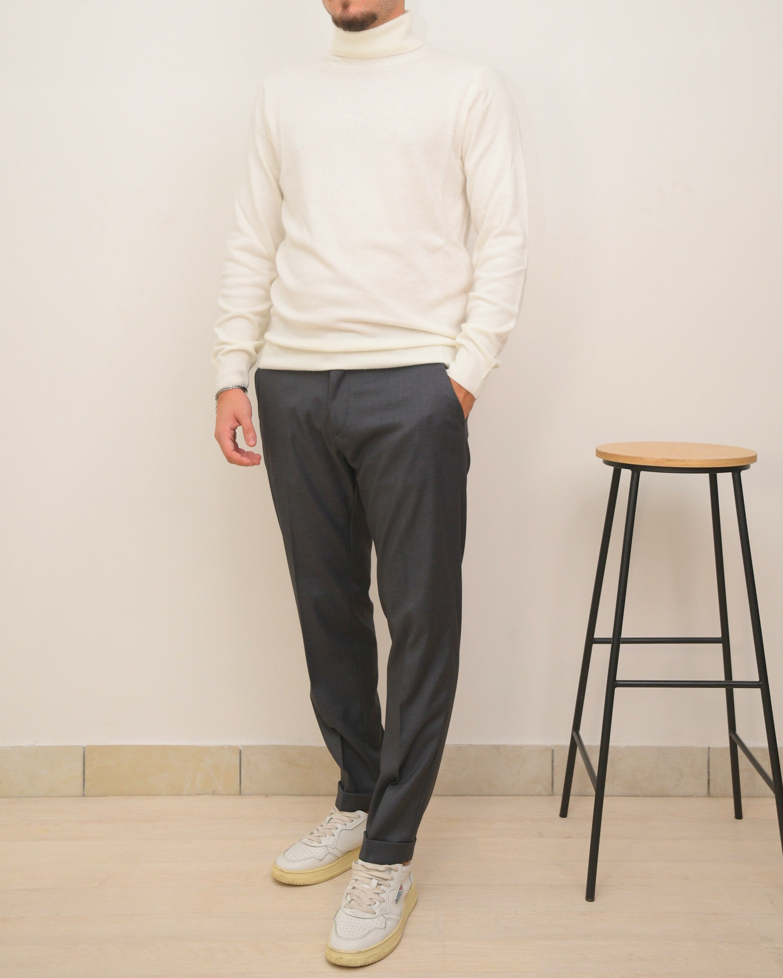 OUTFIT: SEINSE MAGLIA DOLCEVITA MI3163SS & DOPPIAVVI CHINO TENNESSE SLIM LUCIO1