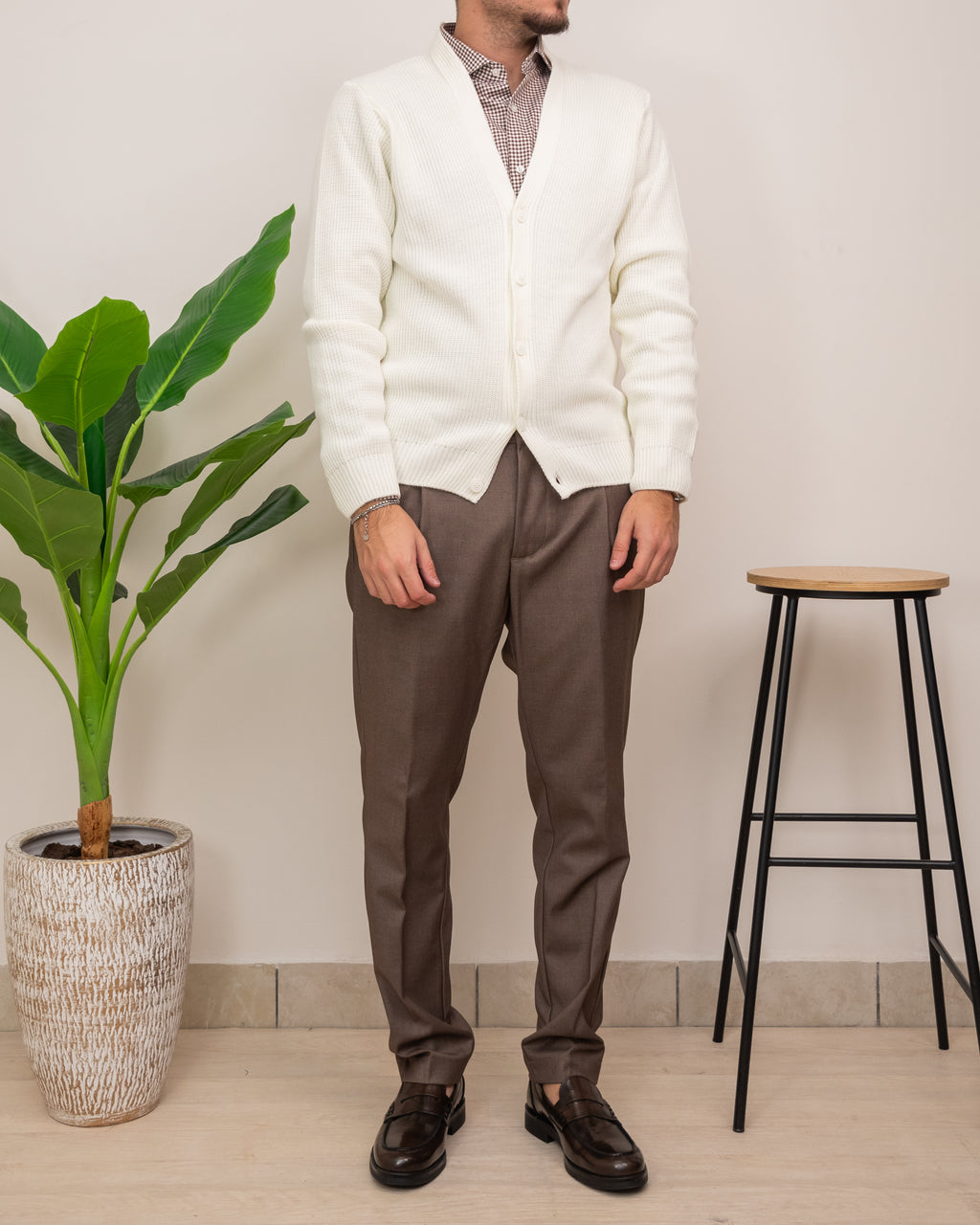 OUTFIT: CARDIGAN SEINSE MI3061SS CON PANTALONE SQUAD PANT. FRESCO LANA