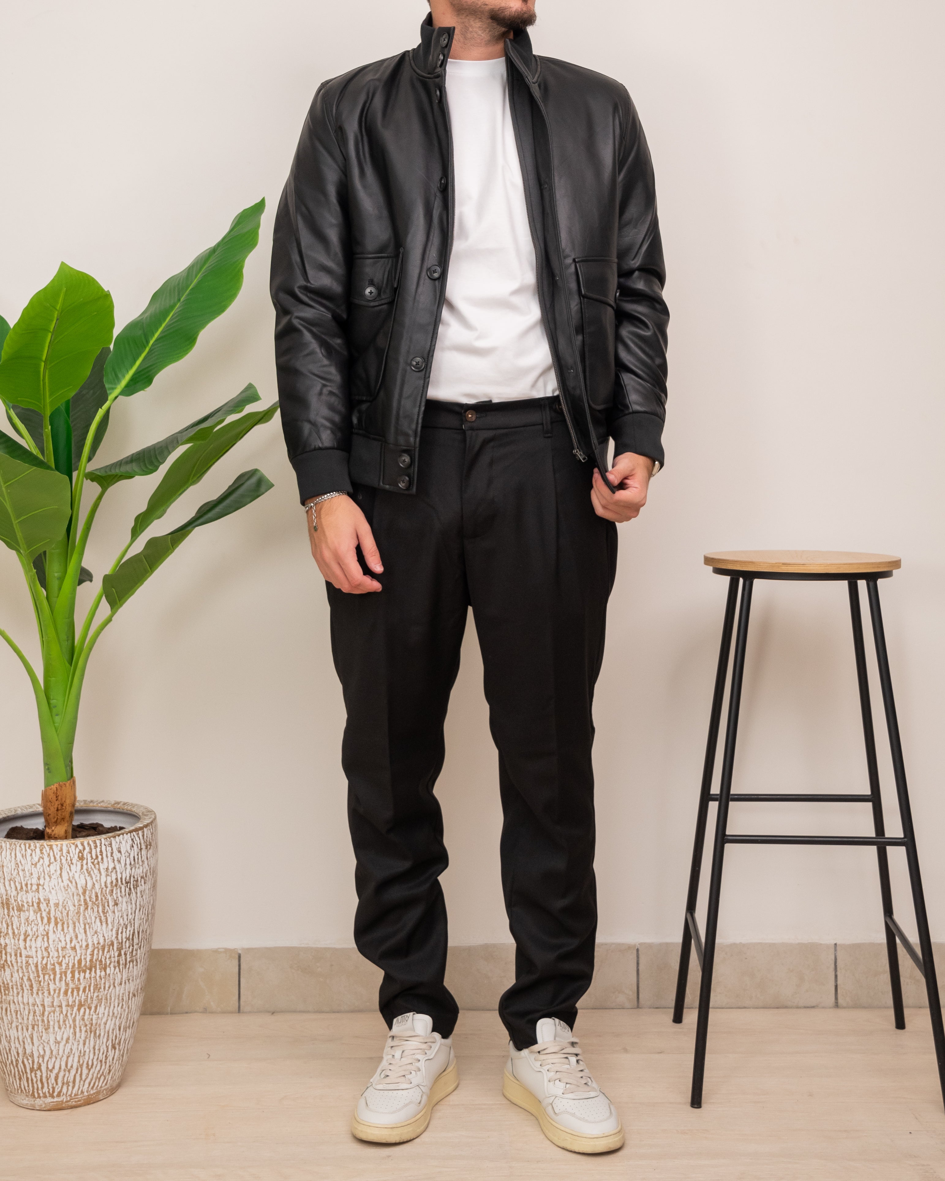 OUTFIT: GIUBBOTTO IN ECOPELLE GF76 CON PANTALONE SQUAD2 FRESCO LANA