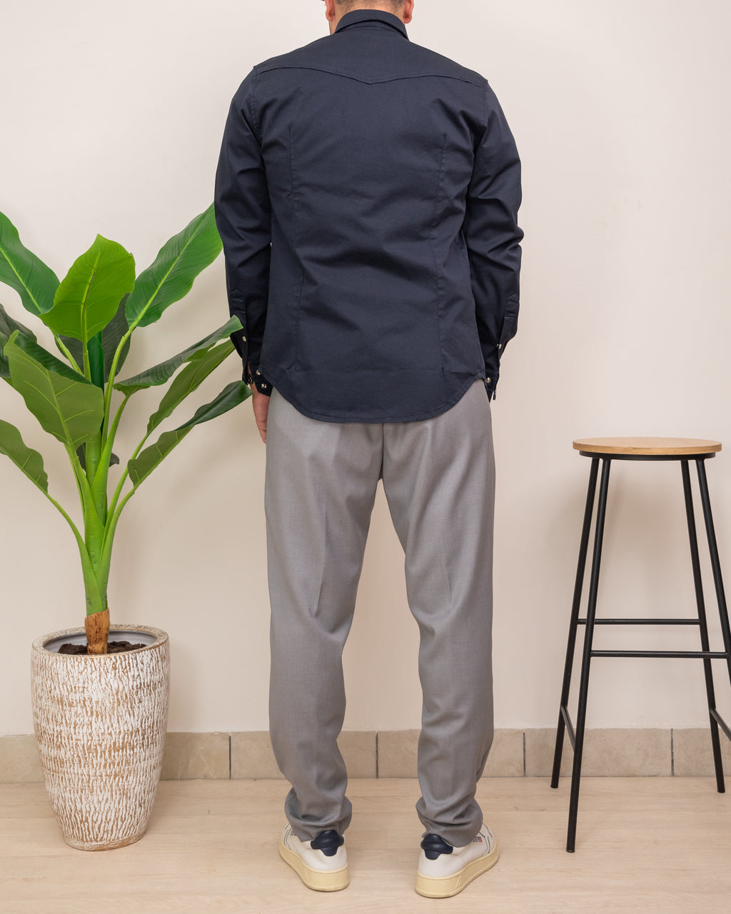 OUTFIT: CAMICIA DOPPIAVVI TEXAS GAMBERINE CON SQUAD PANT. FRESCO LANA