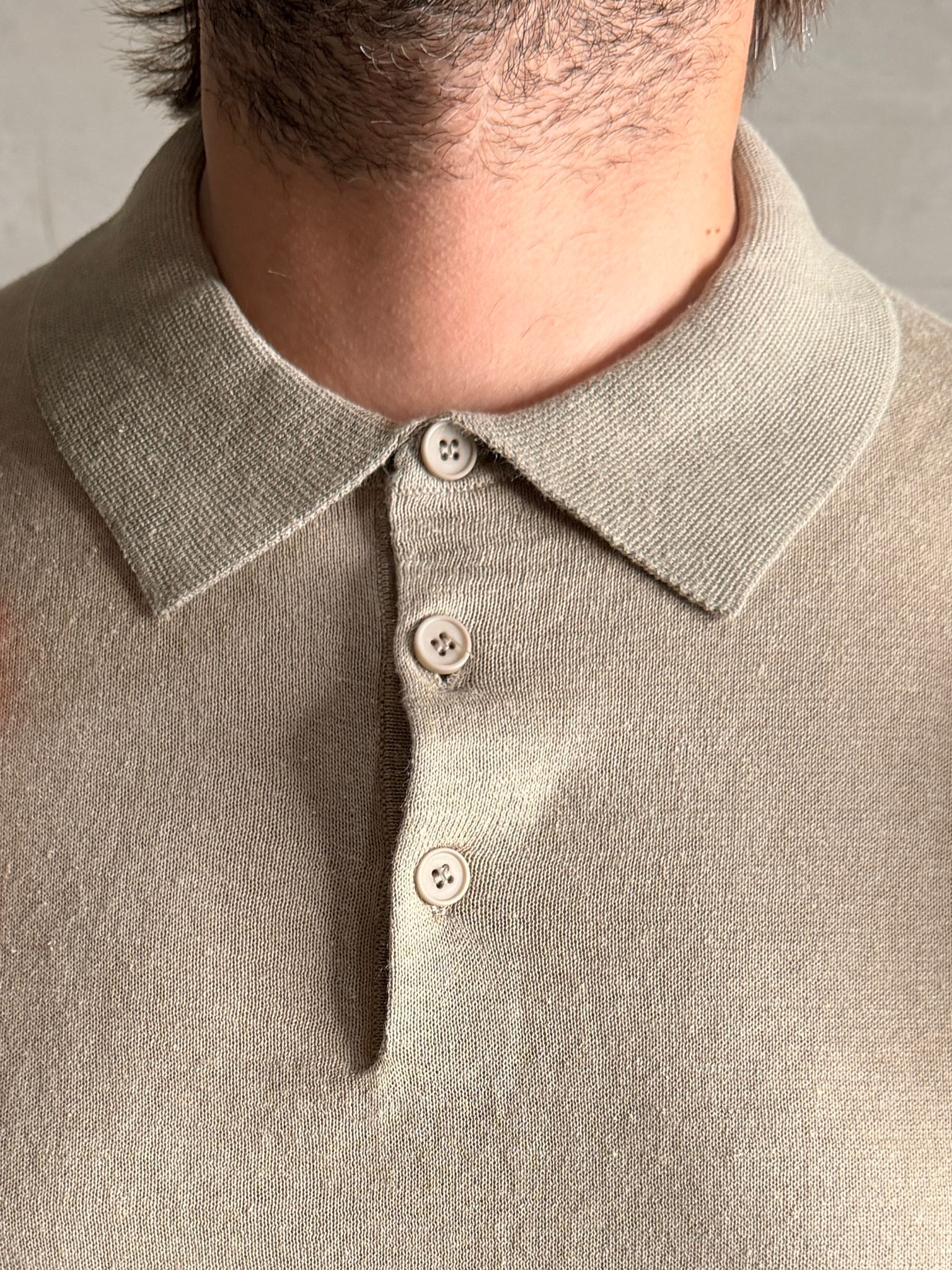 Polo in filo cotone con bottoni