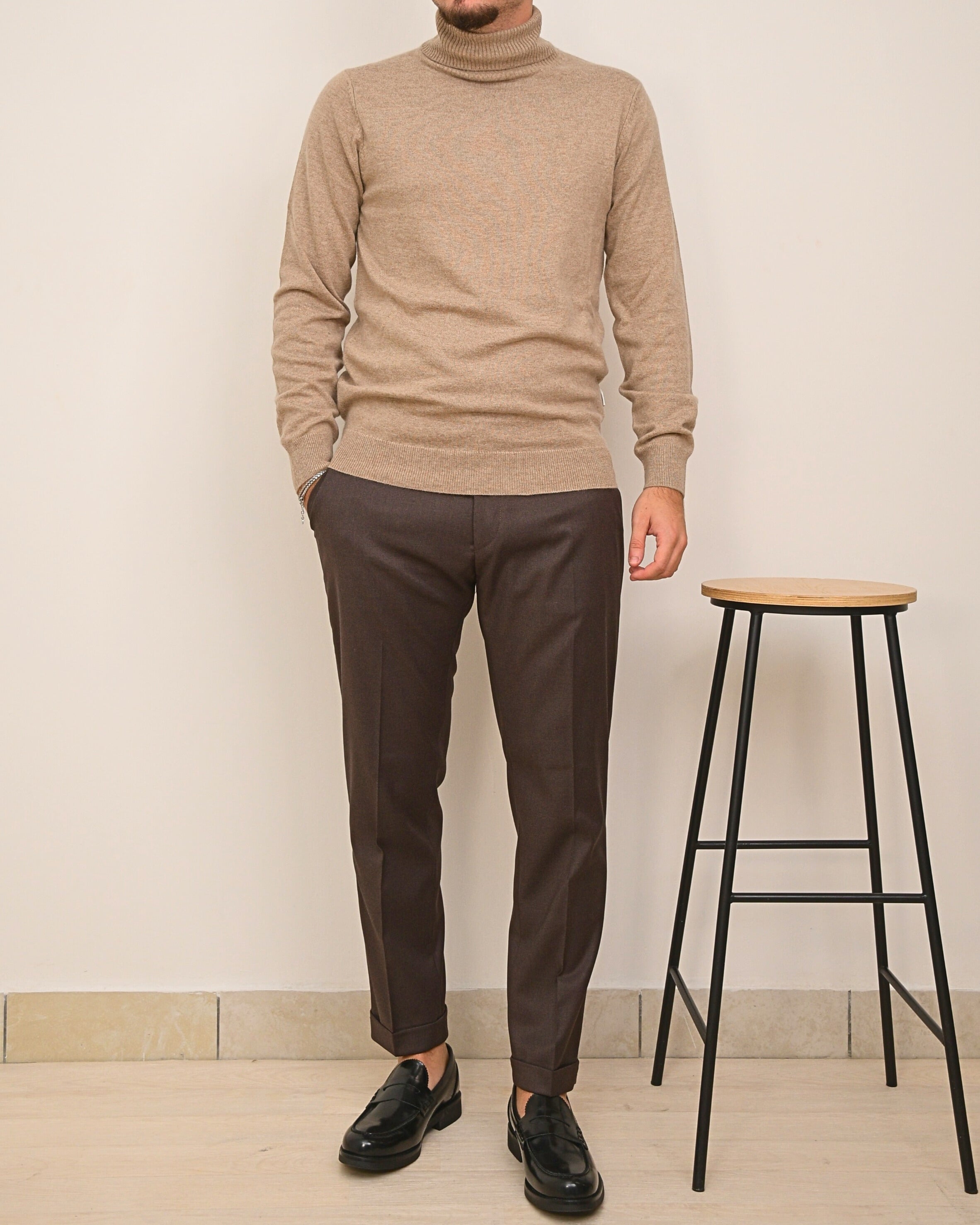 OUTFIT: SEINSE MAGLIA DOLCEVITA MI3163SS & DOPPIAVVI CHINO TENNESSE SLIM LUCIO1