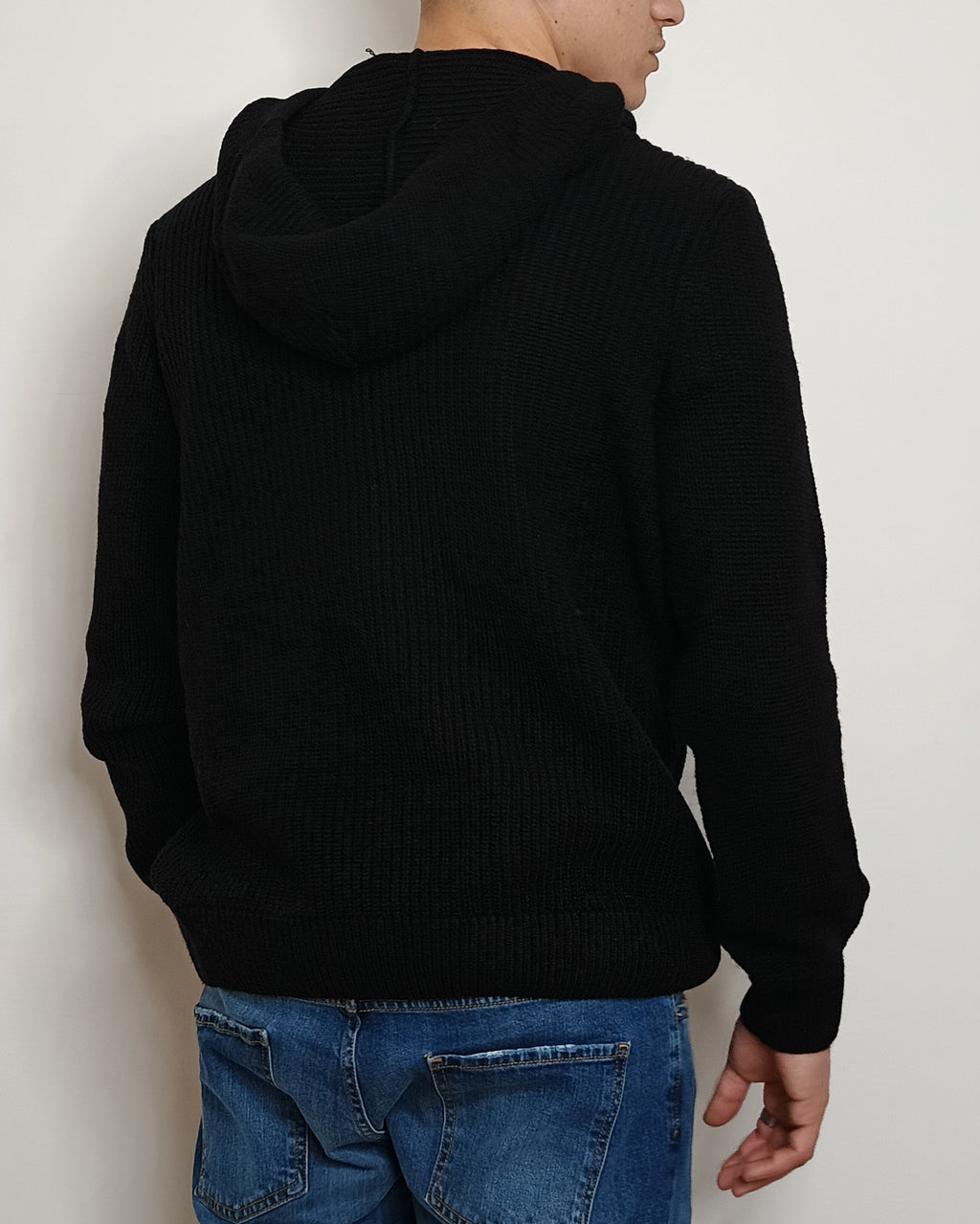 VALDICHIARA FELPA IN LANA CON CAPPUCCIO (NERO)